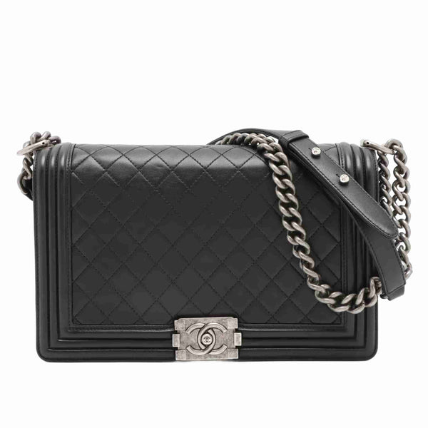 CHANEL Boy Flap A92193 Quilted Lambskin Schwarz
