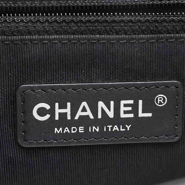 CHANEL Boy Flap A92193 Quilted Lambskin Schwarz
